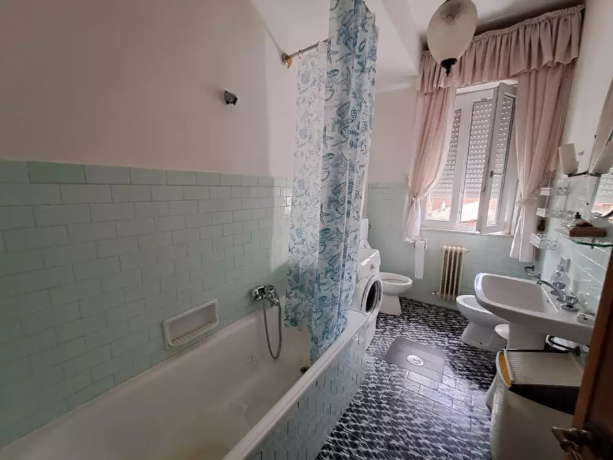 Immagine 10 di Appartamento in vendita  a Tuoro Sul Trasimeno