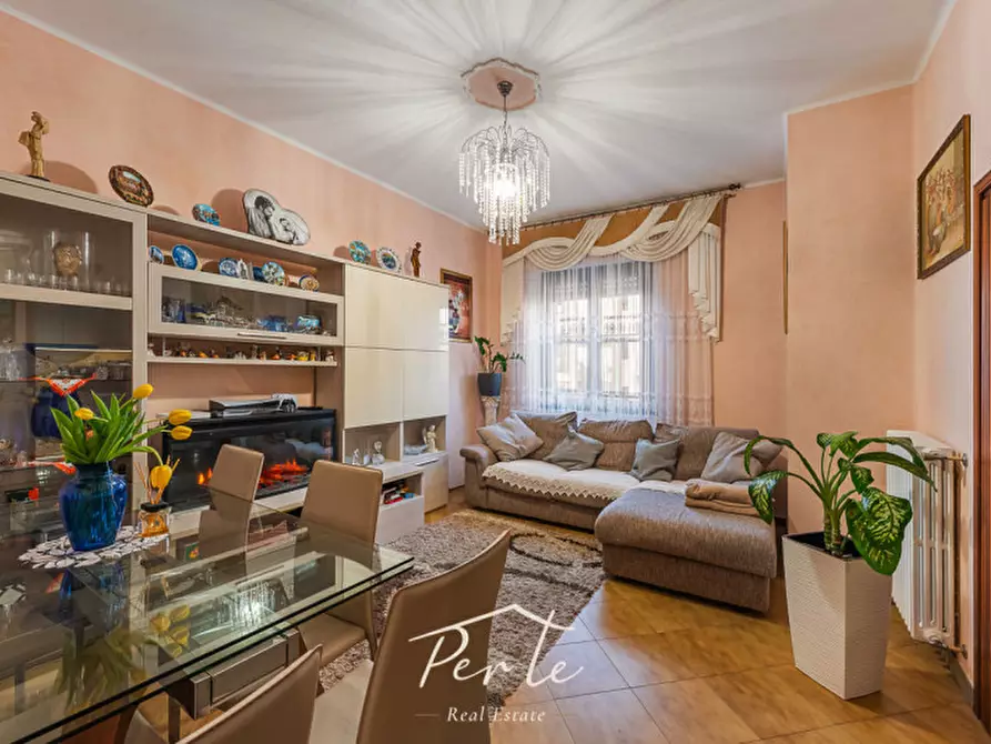 Immagine 2 di Appartamento in vendita  in Via Indipendenza 67 a Mantova