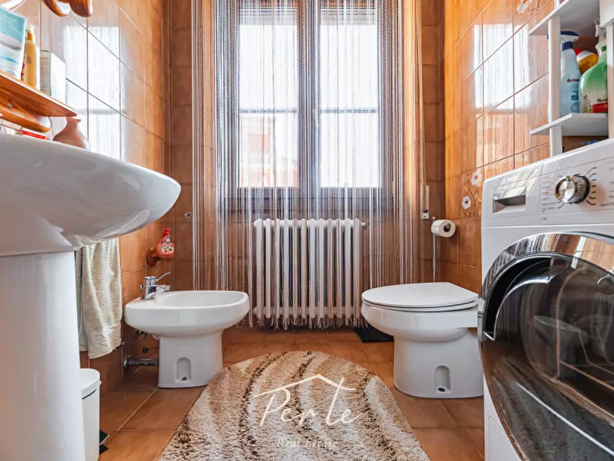 Immagine 9 di Appartamento in vendita  in Via Indipendenza 67 a Mantova