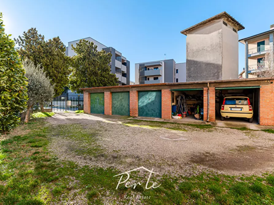 Immagine 21 di Appartamento in vendita  in Via Indipendenza 67 a Mantova