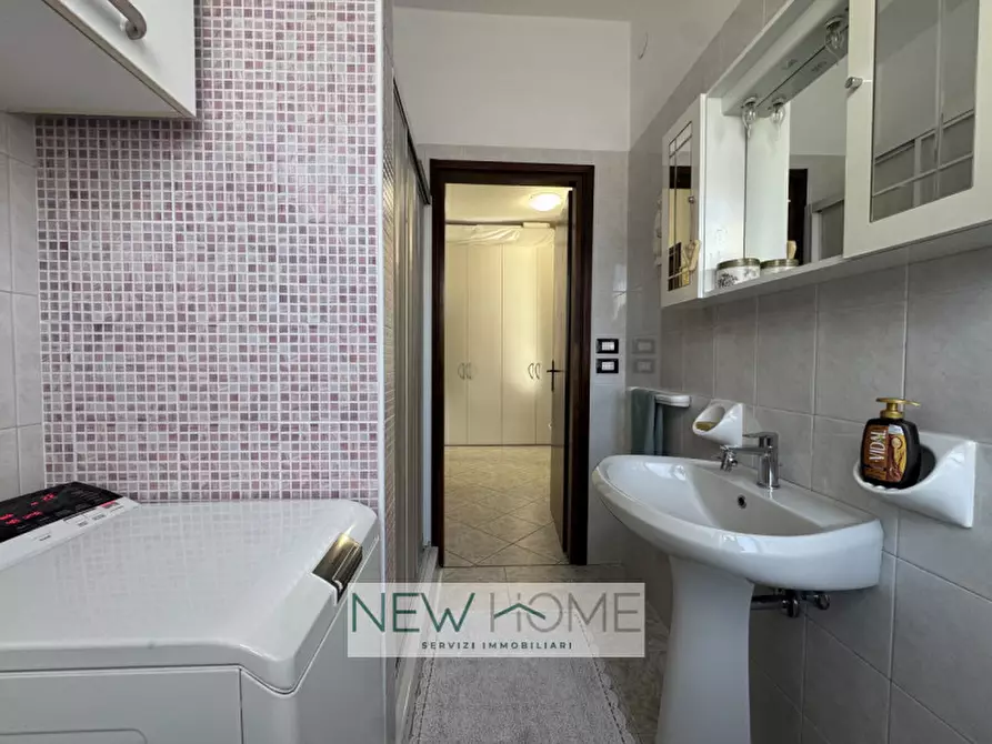 Immagine 11 di Appartamento in vendita  in Via Galeazzo Florimonte 12 a Verona