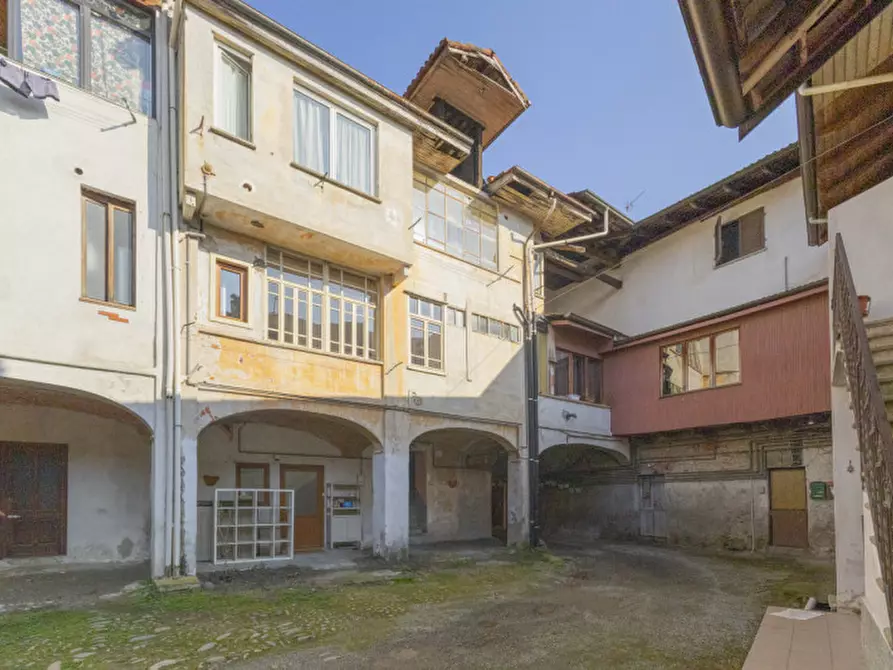 Immagine 10 di Appartamento in vendita  in via ottone 88 a Borgosesia