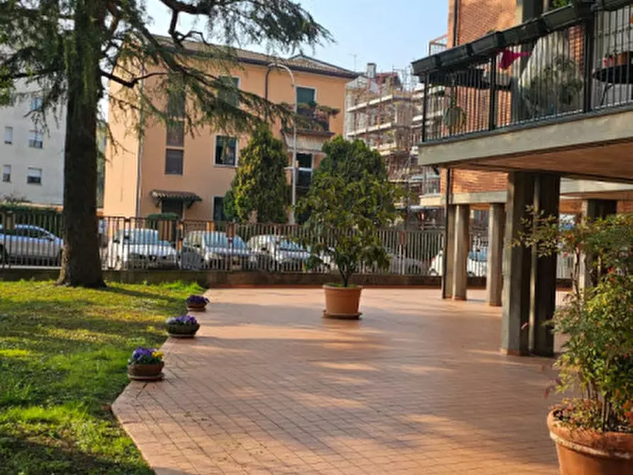 Immagine 13 di Appartamento in vendita  in Via Andrea Doria a Verona