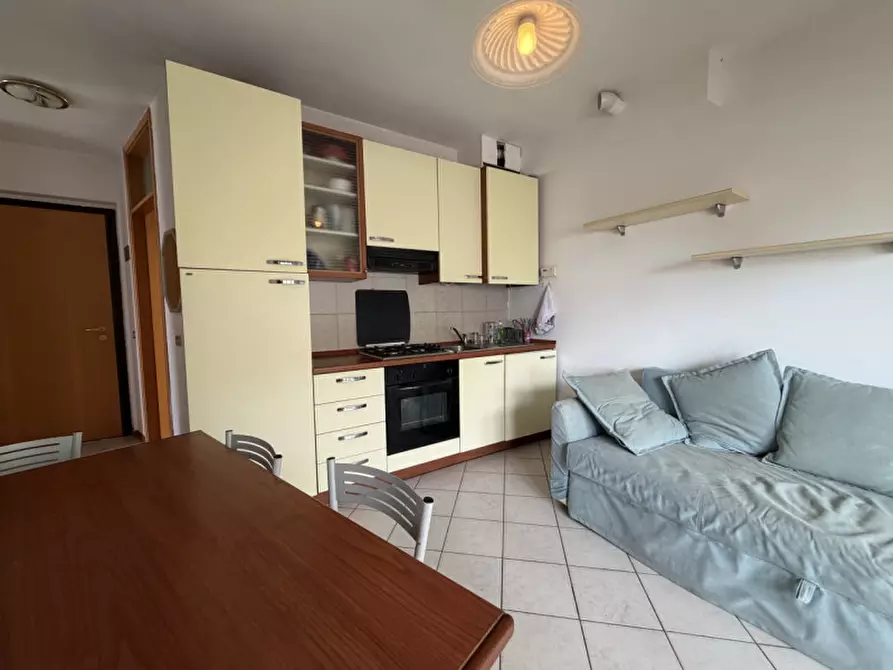 Immagine 4 di Appartamento in vendita  a Senigallia