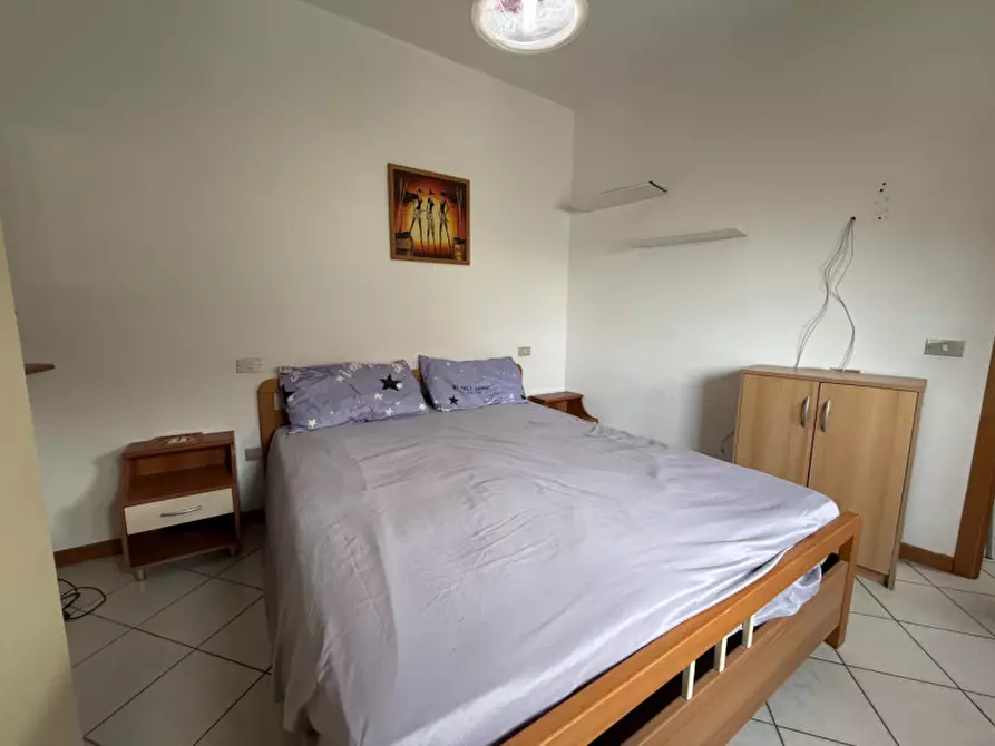 Immagine 11 di Appartamento in vendita  a Senigallia