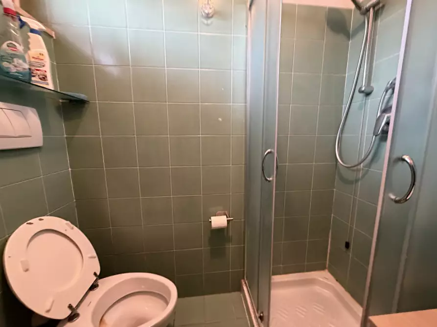 Immagine 15 di Appartamento in vendita  a Senigallia