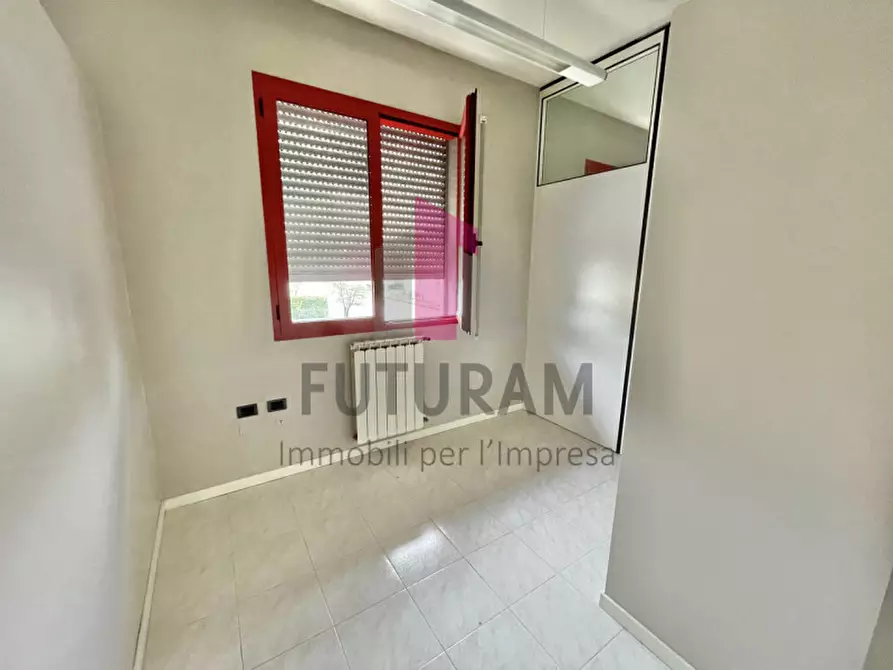 Immagine 12 di Ufficio in affitto  in via roma 1 a Sarcedo