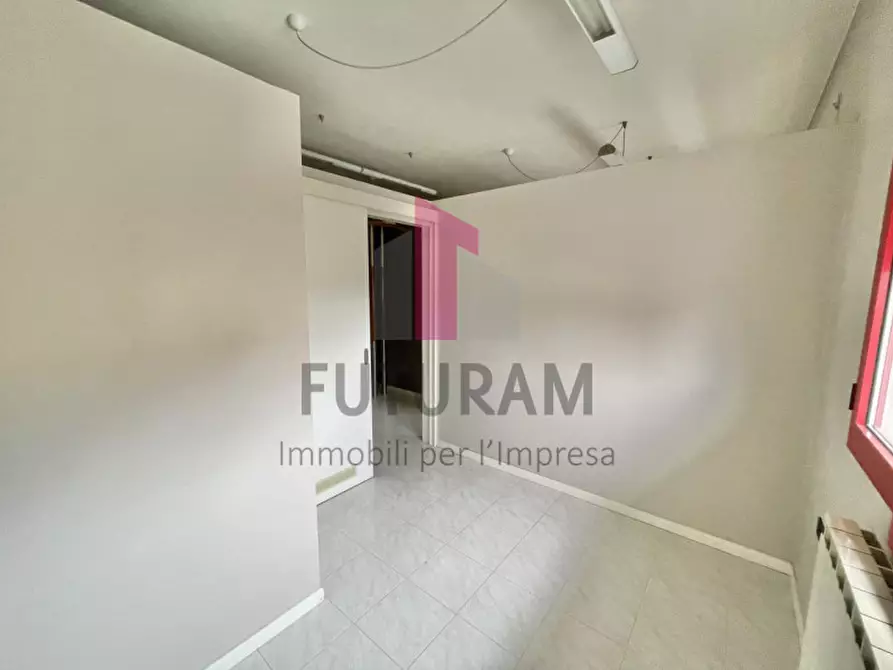 Immagine 13 di Ufficio in affitto  in via roma 1 a Sarcedo