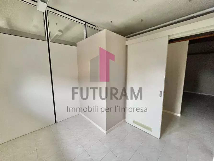 Immagine 14 di Ufficio in affitto  in via roma 1 a Sarcedo