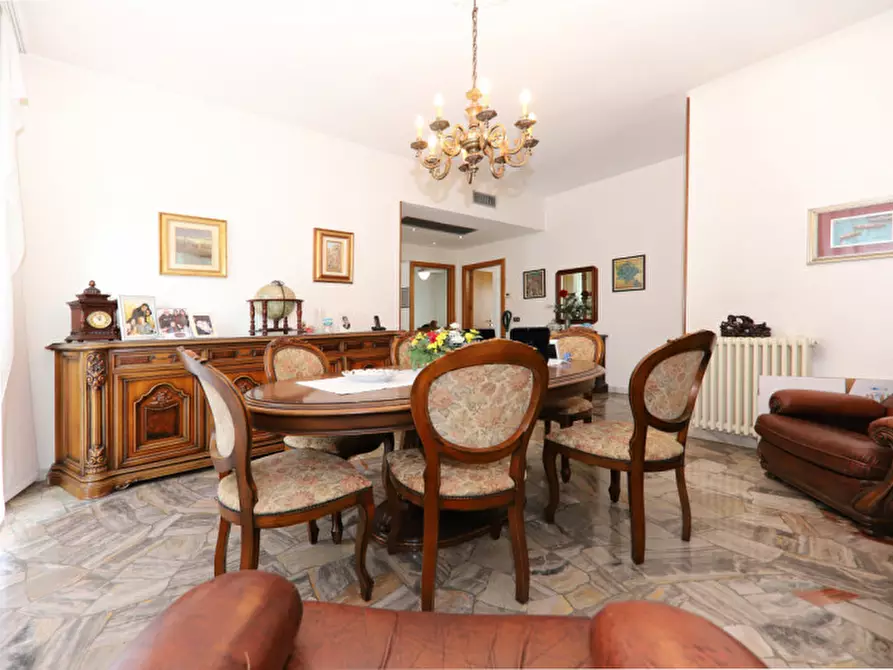 Immagine 4 di Appartamento in vendita  in Via Don Milani a Nova Milanese