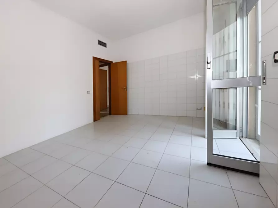 Immagine 5 di Appartamento in vendita  in Via Don Milani 3 a Nova Milanese