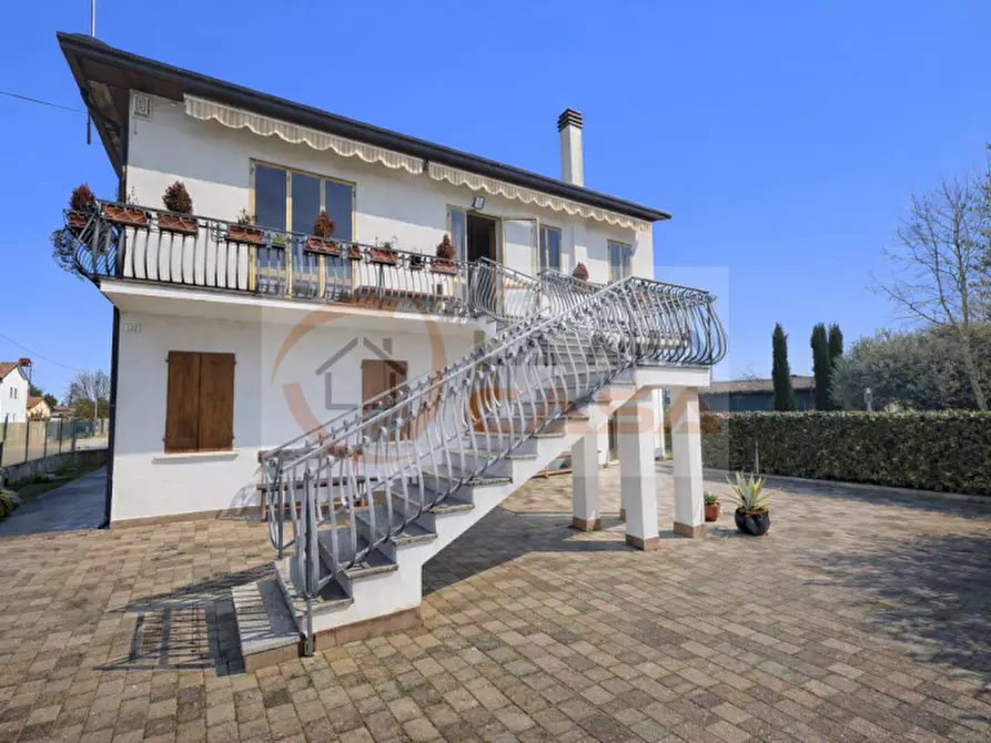 Immagine 3 di Casa indipendente in vendita  in Via Romea a Brugine