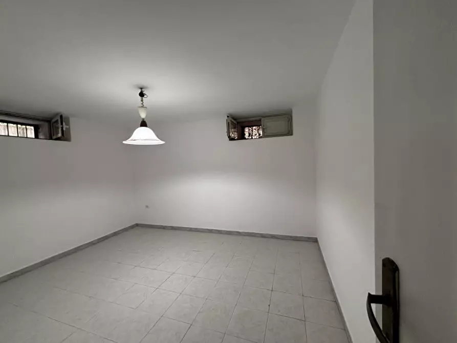 Immagine 4 di Appartamento in affitto  in Via Santa Maria la Bruna n. 42 a Torre Del Greco