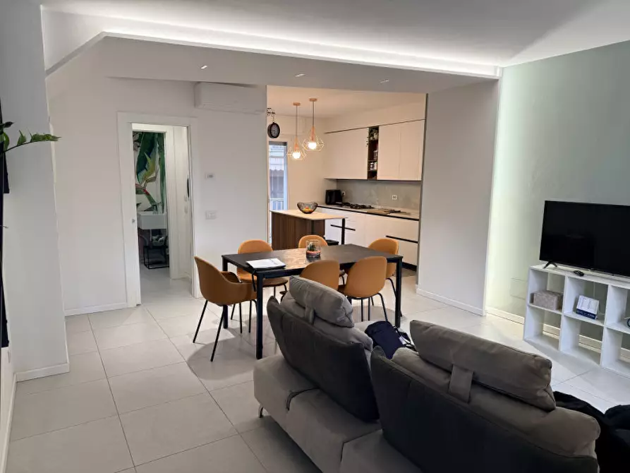 Immagine 1 di Villetta a schiera in vendita  in Piazza Alcide De Gasperi a San Giovanni Lupatoto