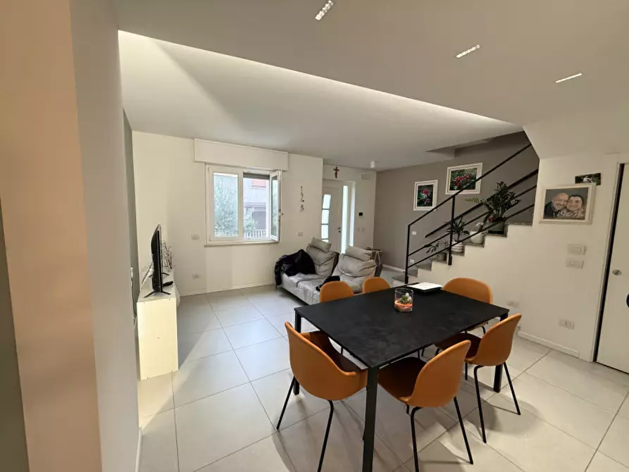 Immagine 2 di Villetta a schiera in vendita  in Piazza Alcide De Gasperi a San Giovanni Lupatoto