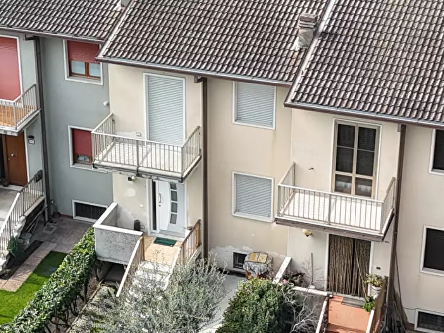 Immagine 9 di Villetta a schiera in vendita  in Piazza Alcide De Gasperi a San Giovanni Lupatoto