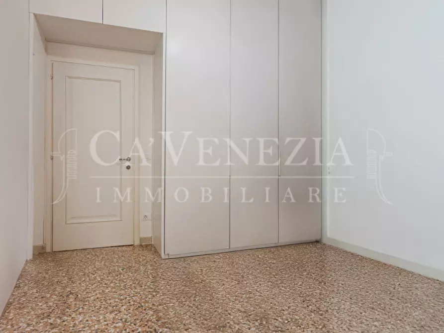 Immagine 15 di Appartamento in vendita  a Venezia