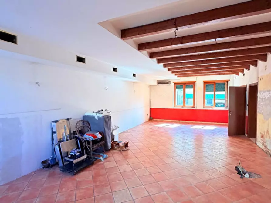 Immagine 2 di Appartamento in vendita  in Piazza Cesare Battisti 1 a Schio