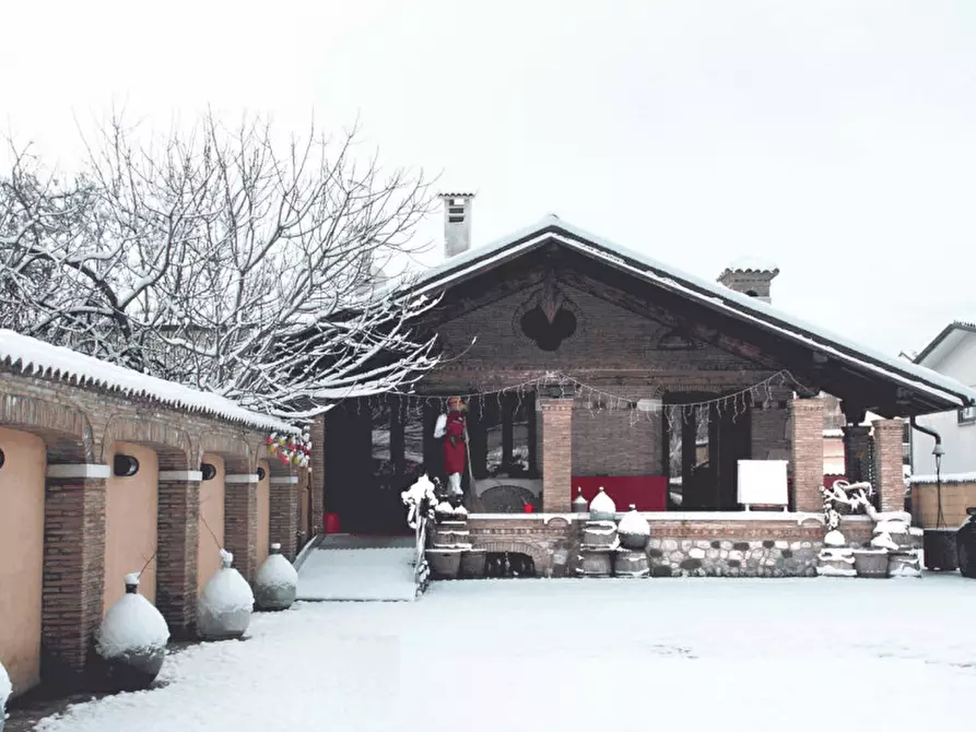 Immagine 1 di Casa bifamiliare in vendita  a Pieve Del Grappa