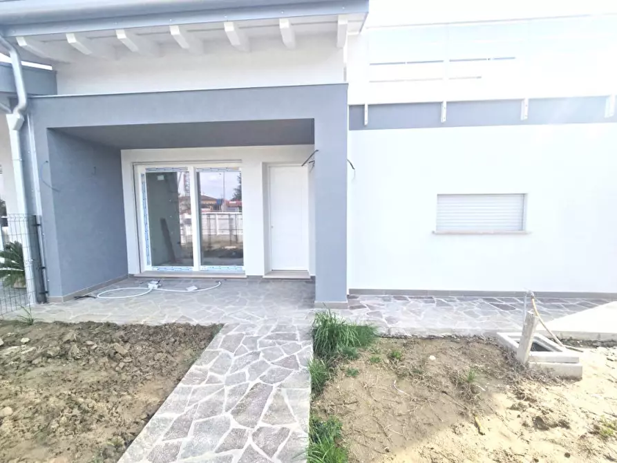 Immagine 2 di Casa trifamiliare in vendita  in Fosso' a Fosso'