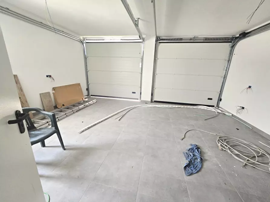 Immagine 9 di Casa trifamiliare in vendita  in Fosso' a Fosso'