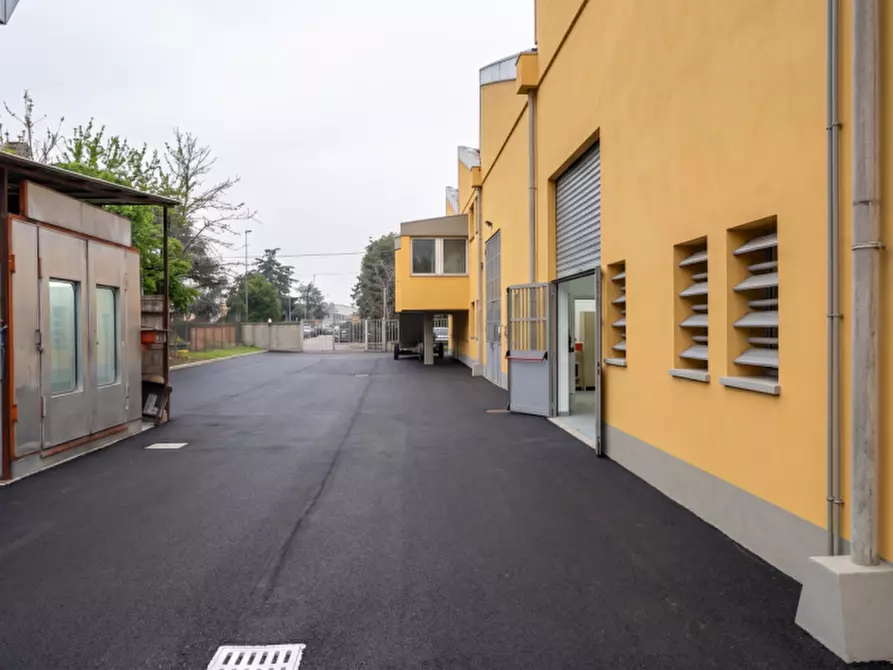Immagine 3 di Capannone industriale in vendita  in via Puccini a Castenaso