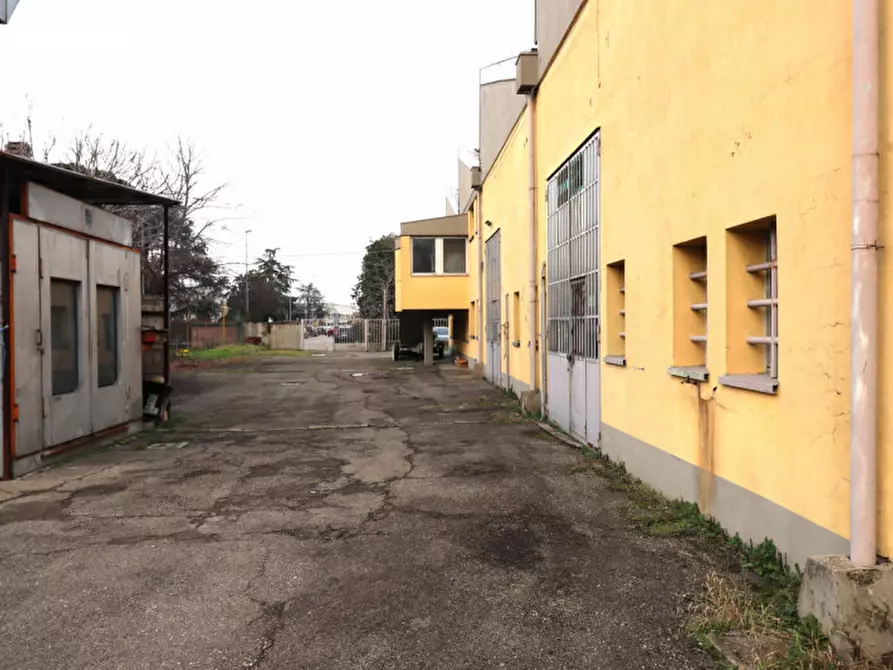 Immagine 5 di Capannone industriale in vendita  in via Puccini a Castenaso