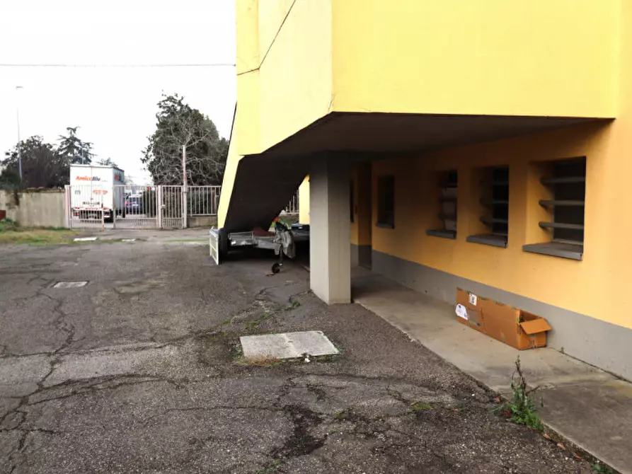 Immagine 9 di Capannone industriale in vendita  in via Puccini a Castenaso