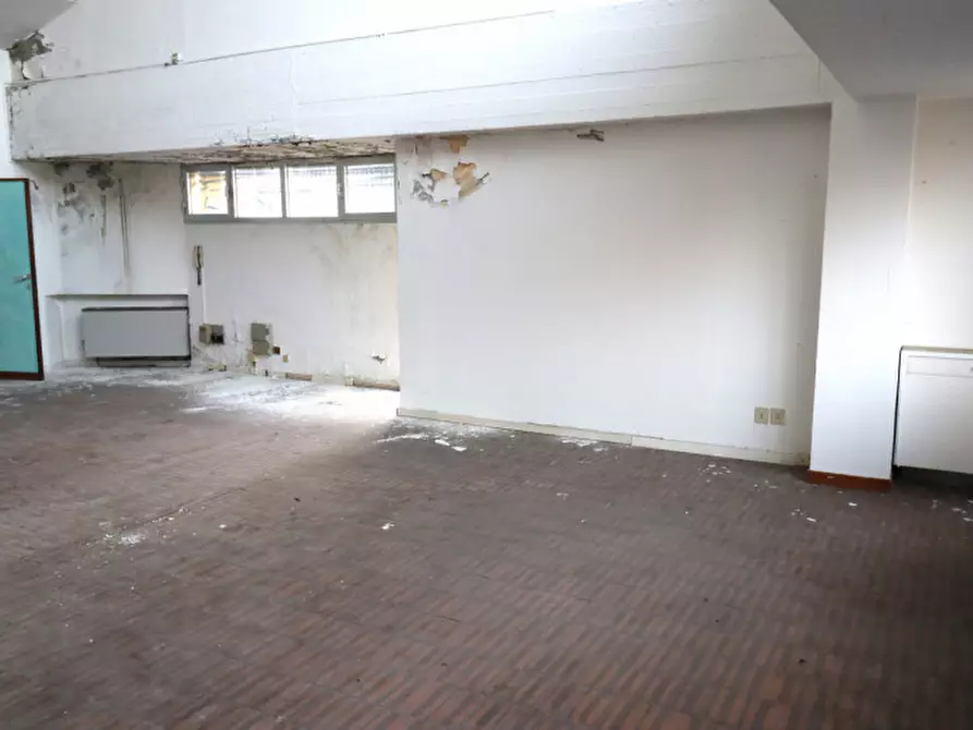 Immagine 25 di Capannone industriale in vendita  in via Puccini a Castenaso