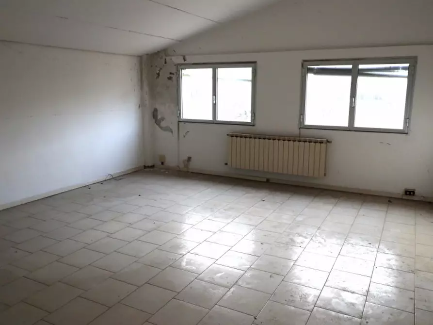 Immagine 26 di Capannone industriale in vendita  in via Puccini a Castenaso