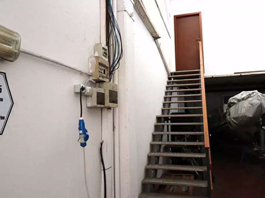 Immagine 27 di Capannone industriale in vendita  in via Puccini a Castenaso