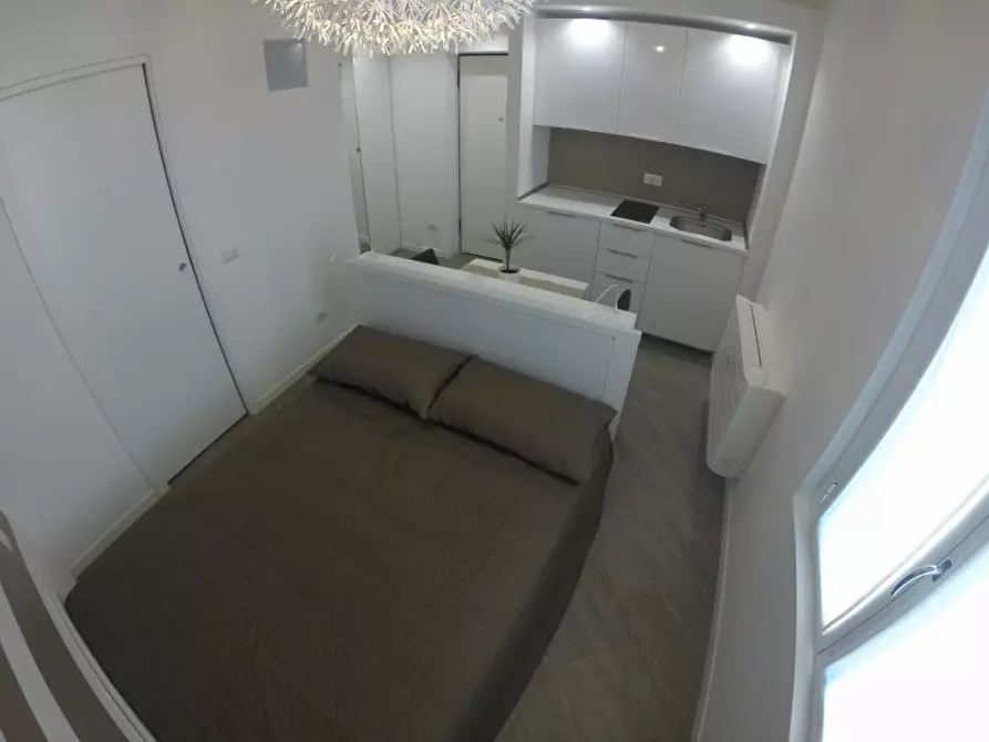 Immagine 10 di Appartamento in affitto  in Via Graziano, 35 a Milano