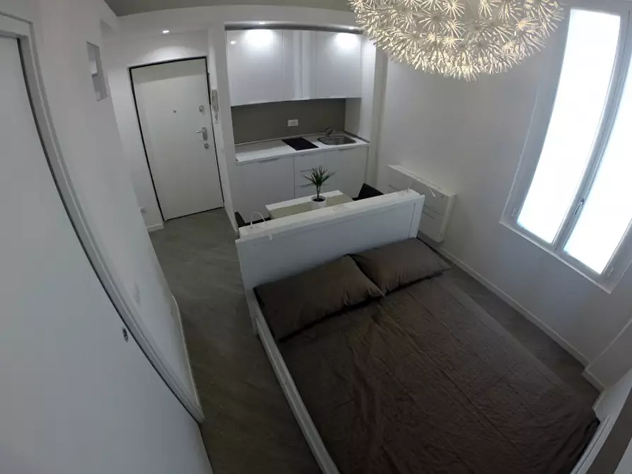 Immagine 11 di Appartamento in affitto  in Via Graziano, 35 a Milano