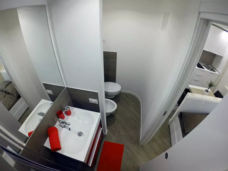 Immagine 15 di Appartamento in affitto  in Via Graziano, 35 a Milano