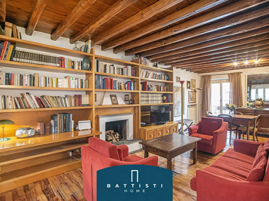 Immagine 1 di Attico in vendita  in Piazza di Spagna a Roma