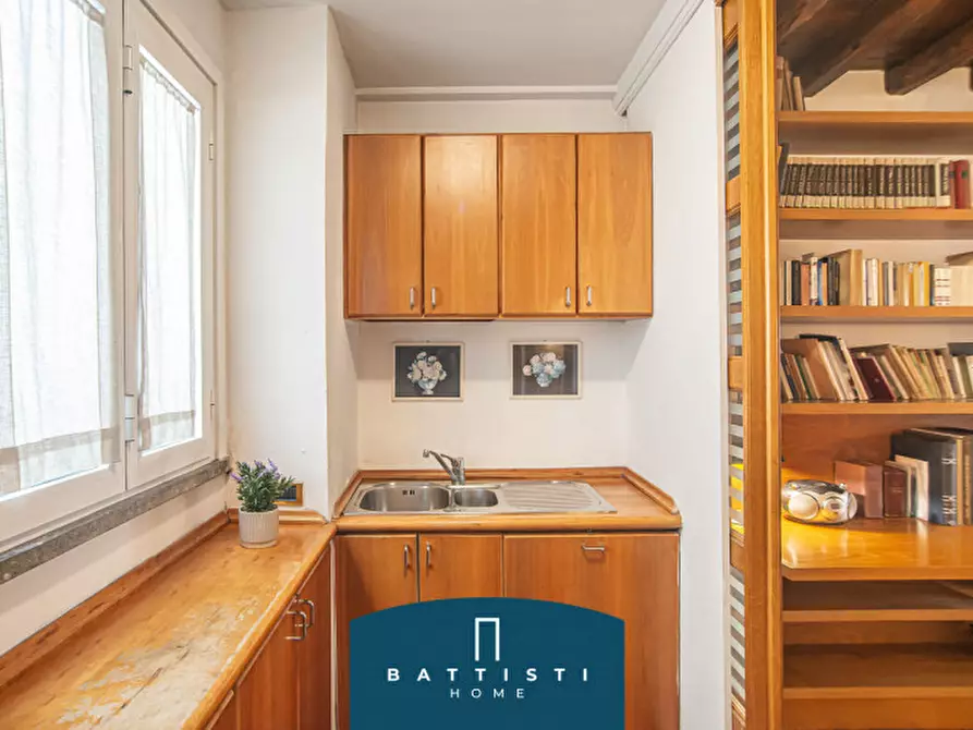 Immagine 11 di Attico in vendita  in Piazza di Spagna a Roma