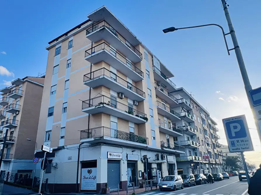 Immagine 1 di Appartamento in vendita  in Via Nazionale a Pizzo