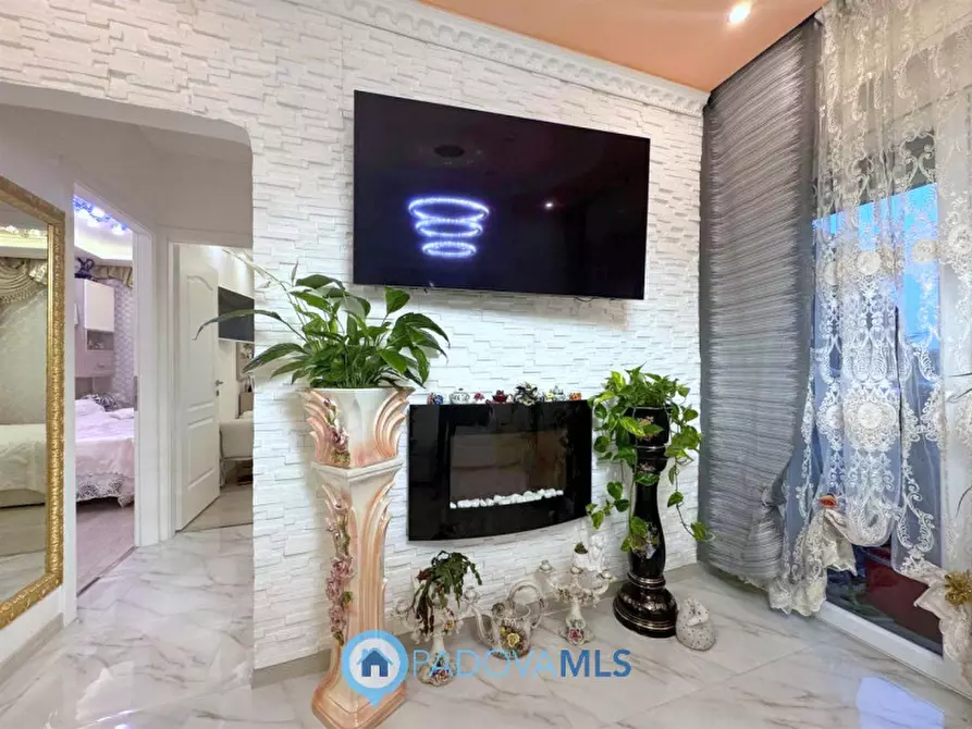 Immagine 2 di Appartamento in vendita  in Via Tiziano Vecellio a Padova