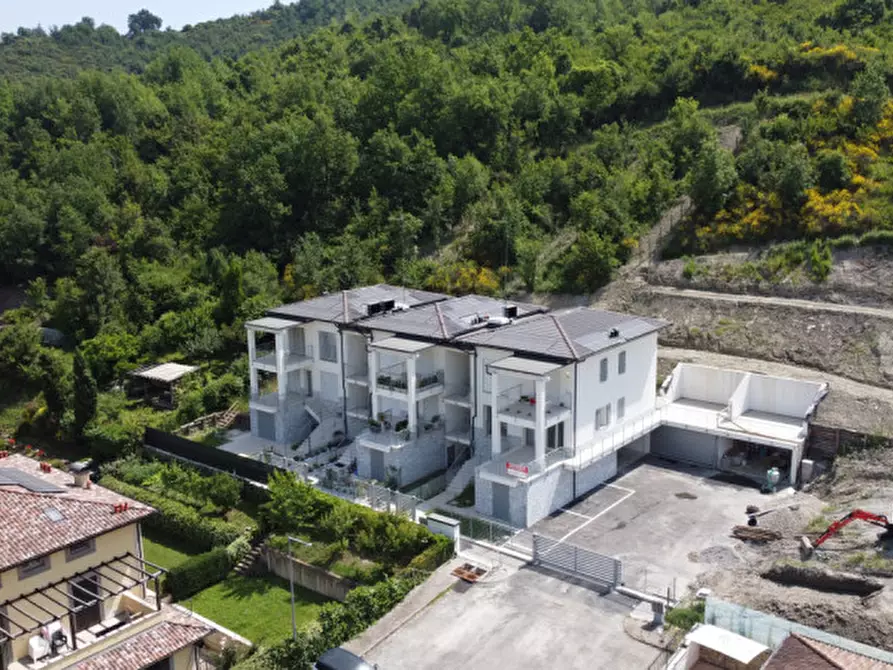 Immagine 2 di Appartamento in vendita  in Via Fondo Val Grizzaga a Maranello