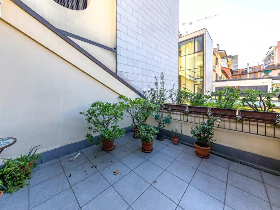 Immagine 6 di Appartamento in vendita  in Viale Isonzo 22 a Milano