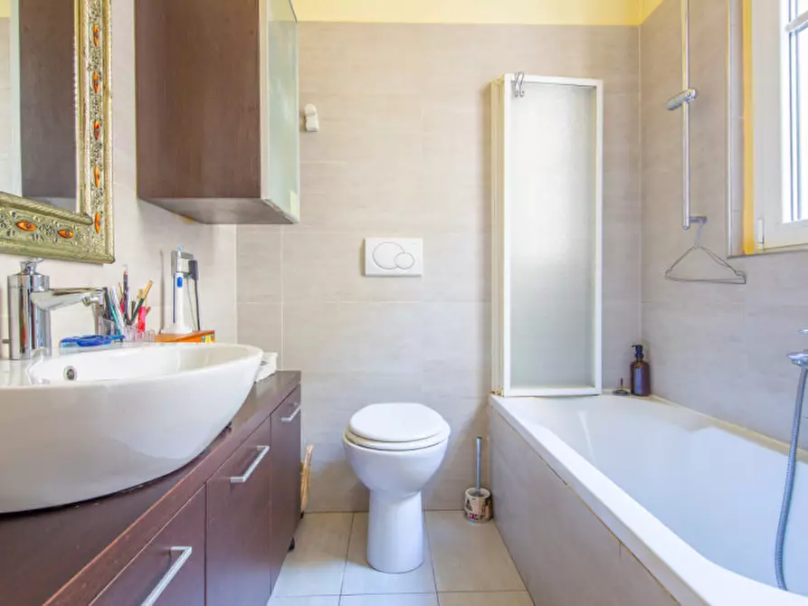 Immagine 16 di Appartamento in vendita  in Viale Isonzo 22 a Milano