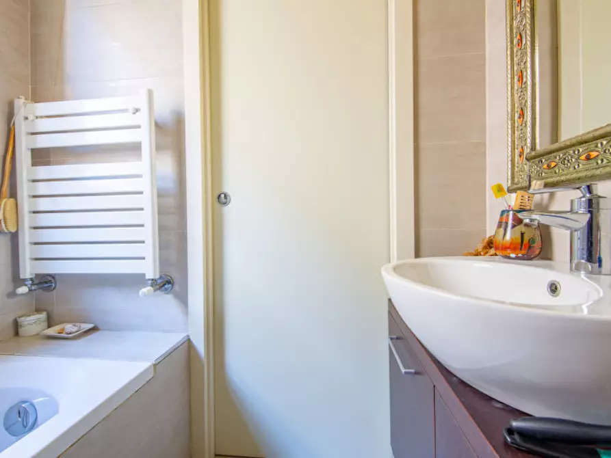 Immagine 18 di Appartamento in vendita  in Viale Isonzo 22 a Milano