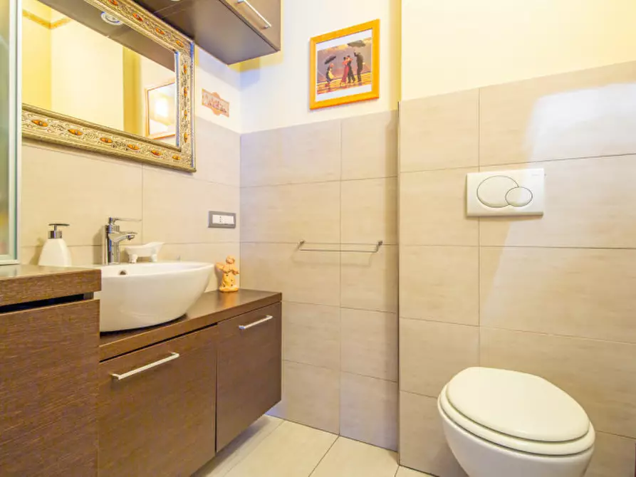 Immagine 21 di Appartamento in vendita  in Viale Isonzo 22 a Milano