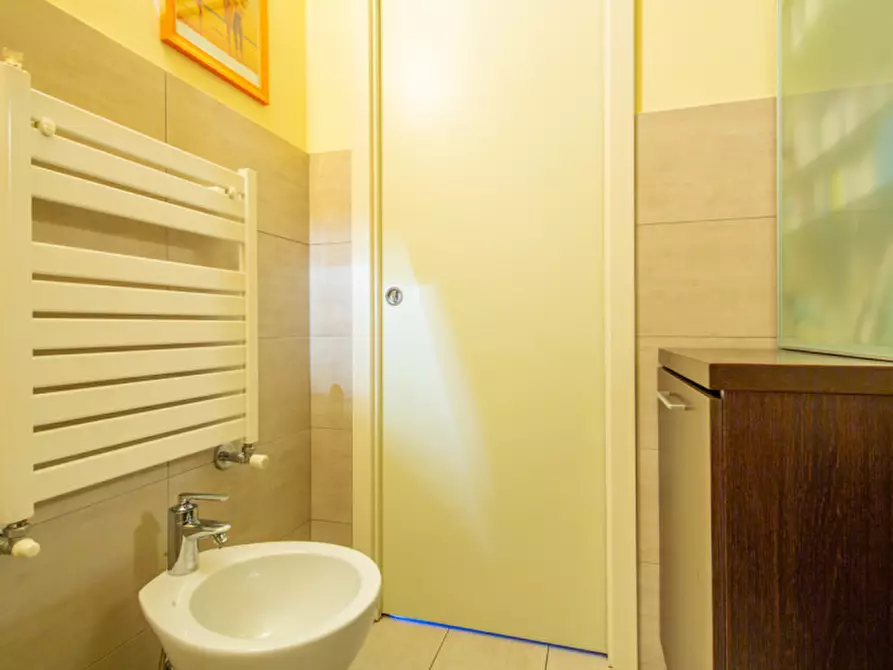 Immagine 23 di Appartamento in vendita  in Viale Isonzo 22 a Milano