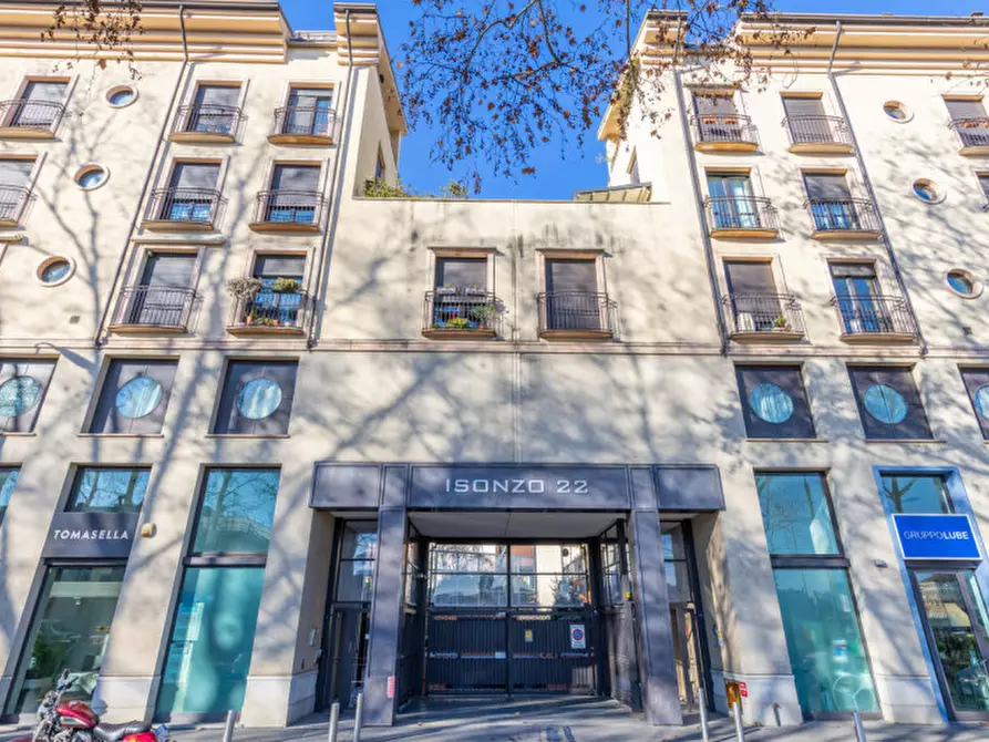 Immagine 37 di Appartamento in vendita  in Viale Isonzo 22 a Milano