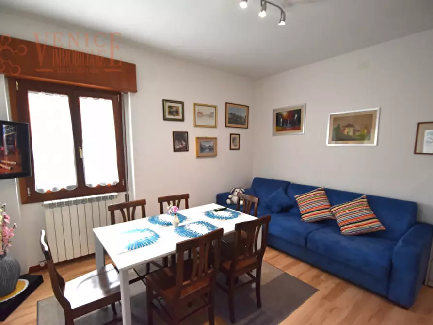 Immagine 2 di Appartamento in vendita  in Viale San Marco a Venezia