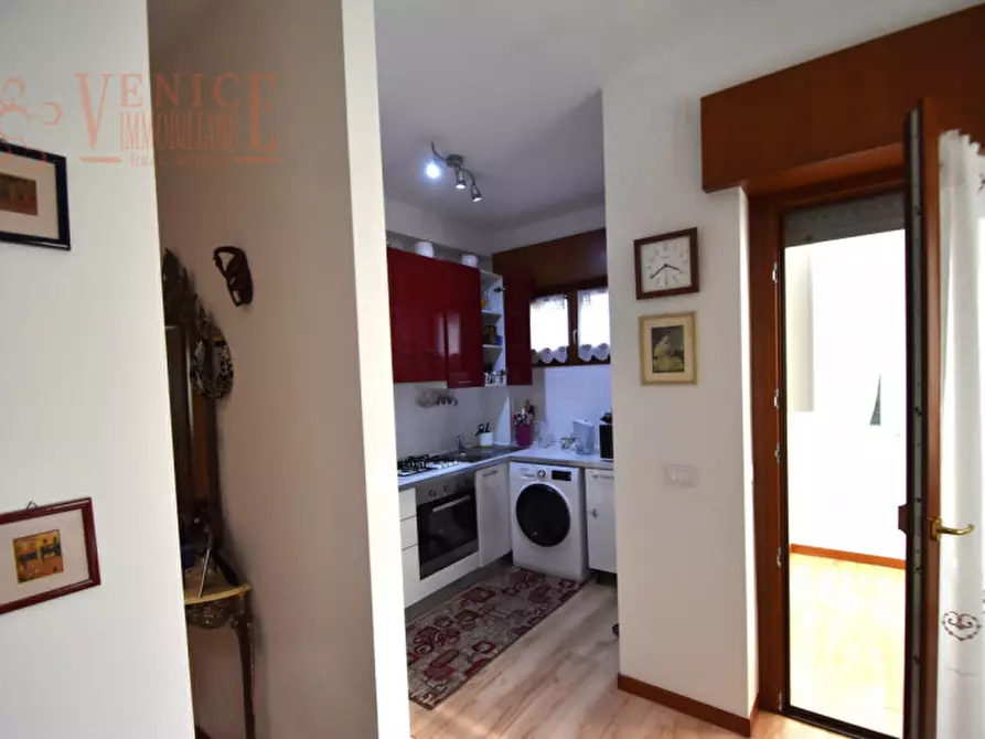 Immagine 5 di Appartamento in vendita  in Viale San Marco a Venezia