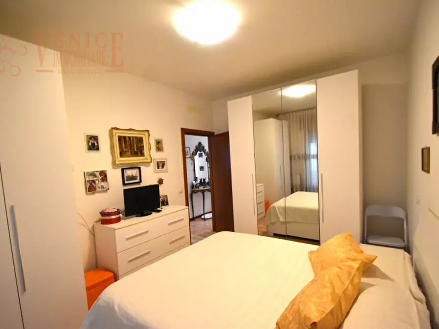 Immagine 12 di Appartamento in vendita  in Viale San Marco a Venezia