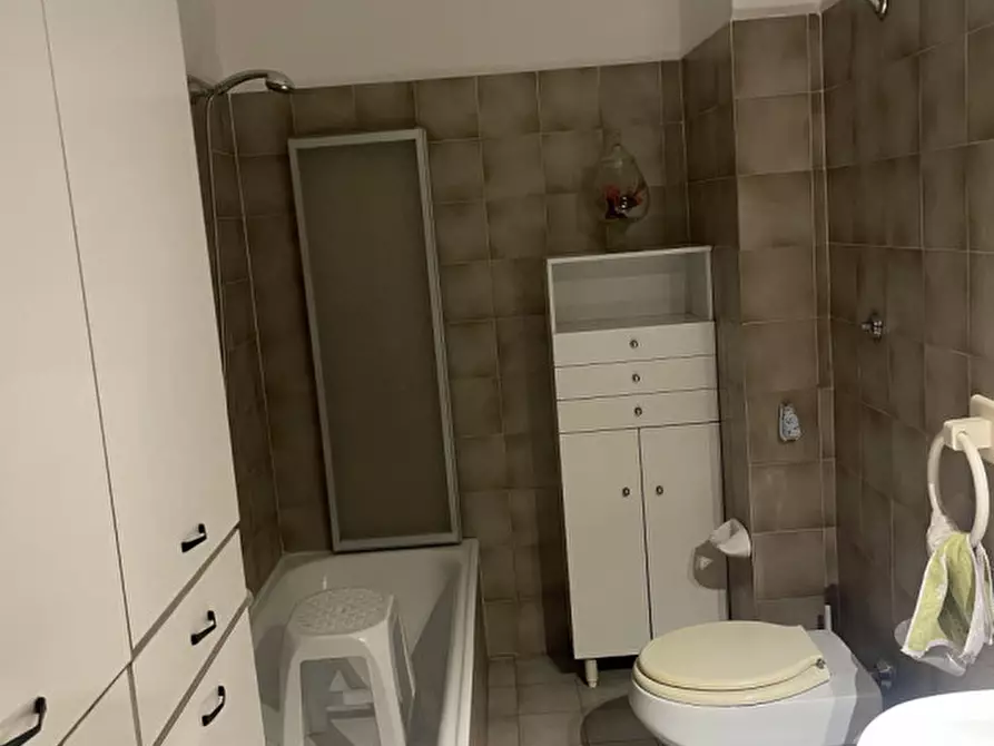 Immagine 14 di Appartamento in vendita  in Via Enrico Cialdini 4 a Ancona