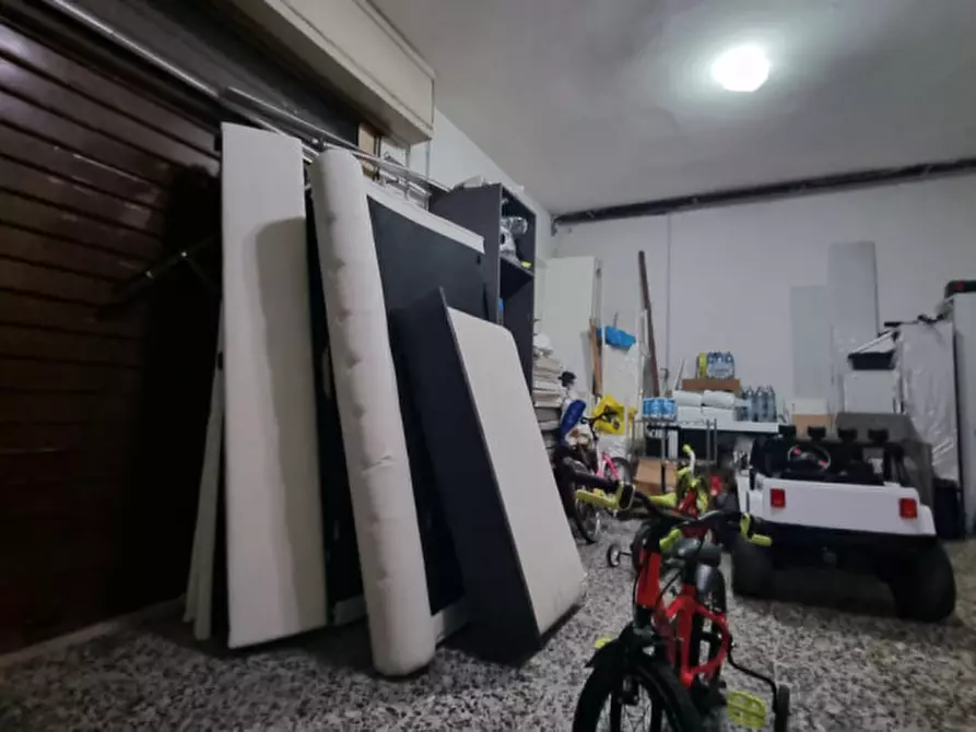 Immagine 14 di Appartamento in vendita  in Via Emidio Casoli a Carpi